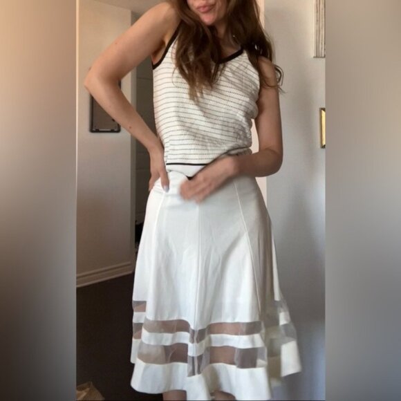 Sleeveless top - Picture 14 of 16